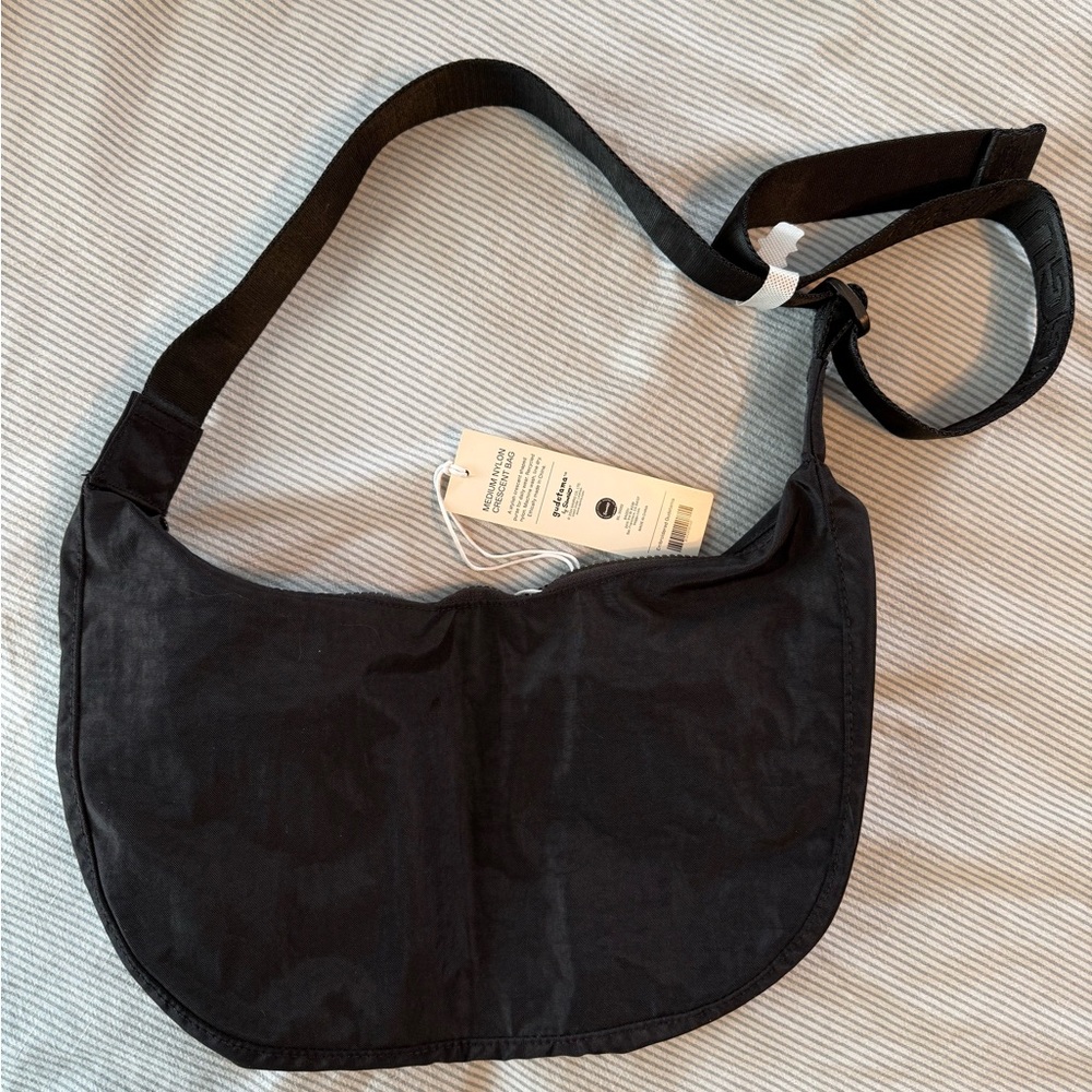 NWT Gudetama Medium Crescent Baggu Black - Picture 2 of 3